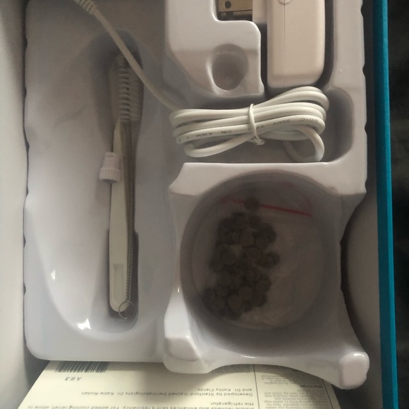 Rodan & Fields REDEFINE MACRO Exfoliator - Picture 4 of 4